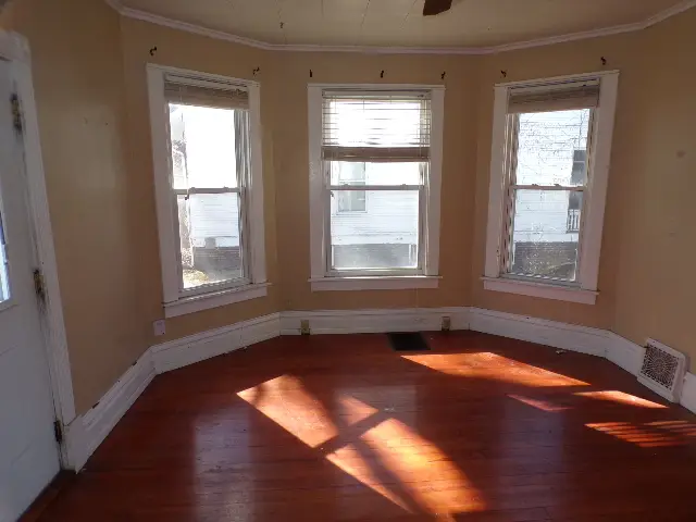 1527 N Marquette Street, Davenport, IA 52804 - #2