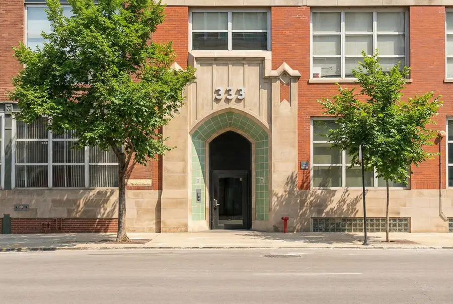 333 S Des Plaines Street #306, Chicago, IL 60661 - #2