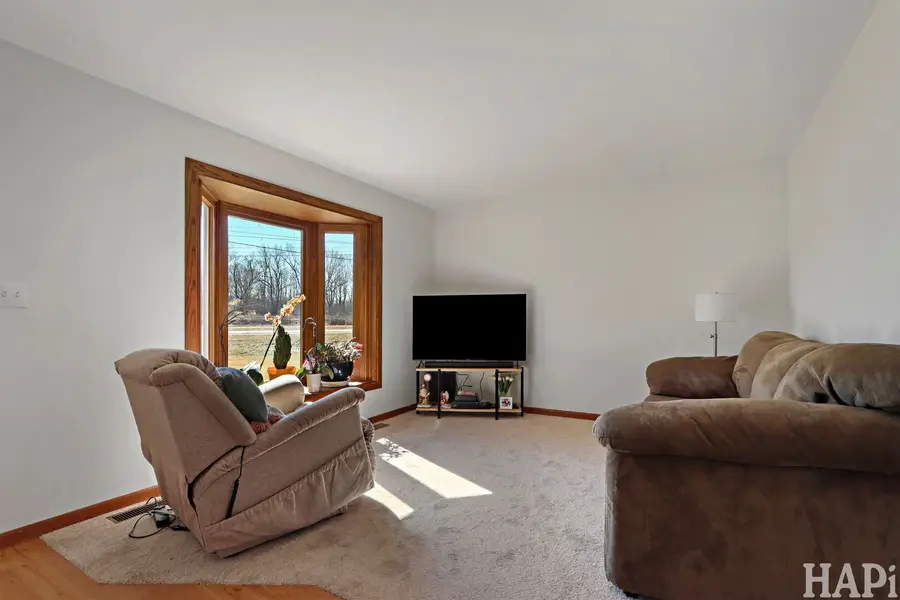 27236 W Northwest Highway, Barrington, IL 60010 - #3