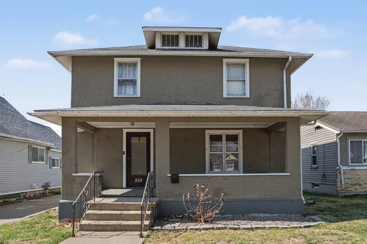 259 16th Place, Clinton, IA 52732 - #1