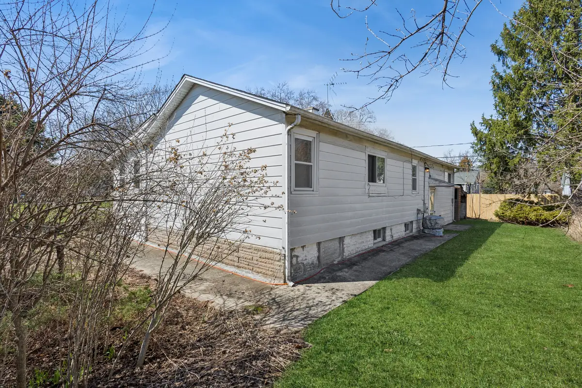 4607 Dumoulin Avenue, Lisle, IL 60532 - #1