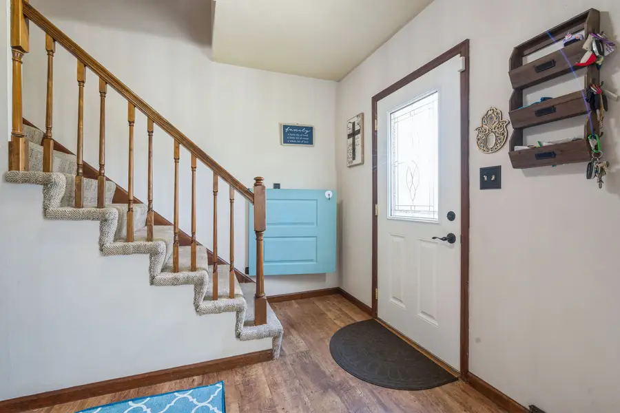 3148 Lincoln Way, Clinton, IA 52372 - #3