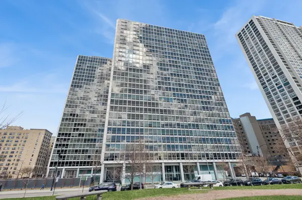 330 W Diversey Parkway #1702, Chicago, IL 60657