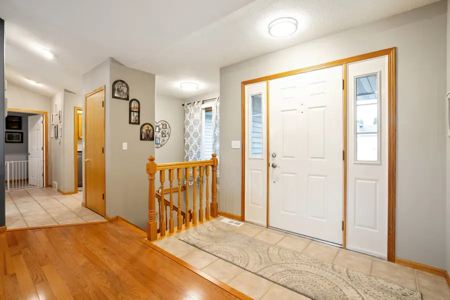 1207 26th Avenue N, Clinton, IA 52732 - #3