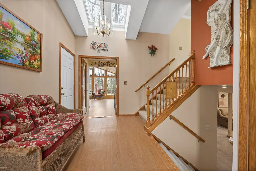 8000 Oakview Lane, Woodridge, IL 60517 - #3