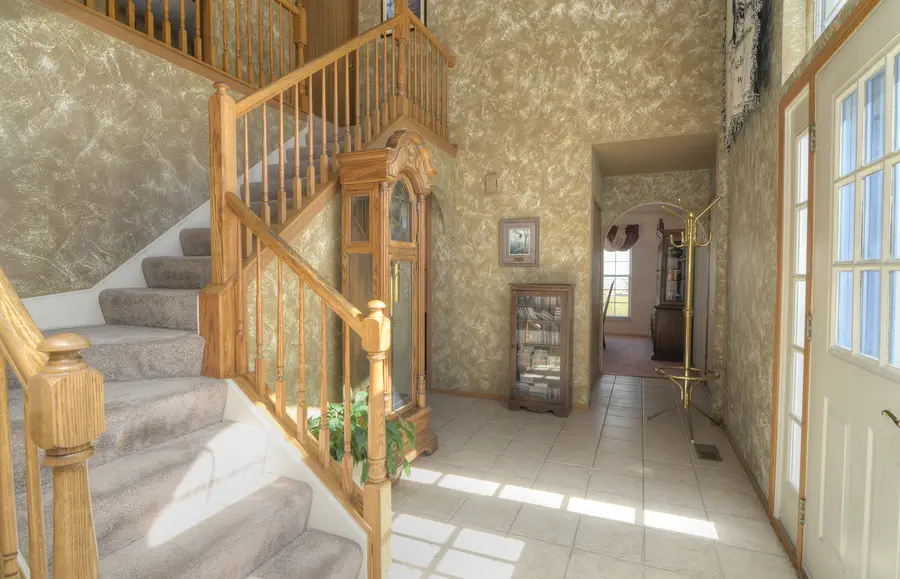 2046 Mission Hills Drive, Elgin, IL 60123 - #3