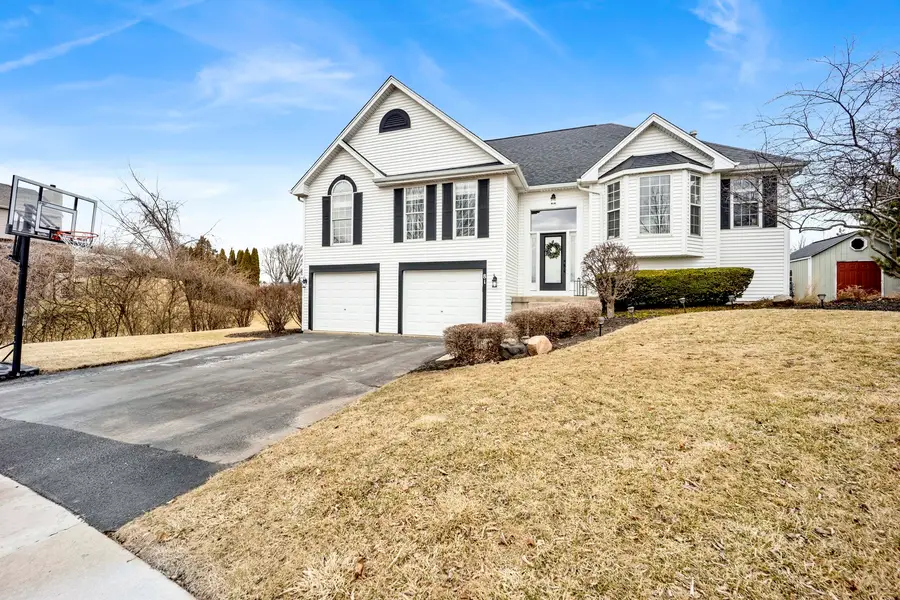 81 Parkside Court, North Aurora, IL 60542 - #2