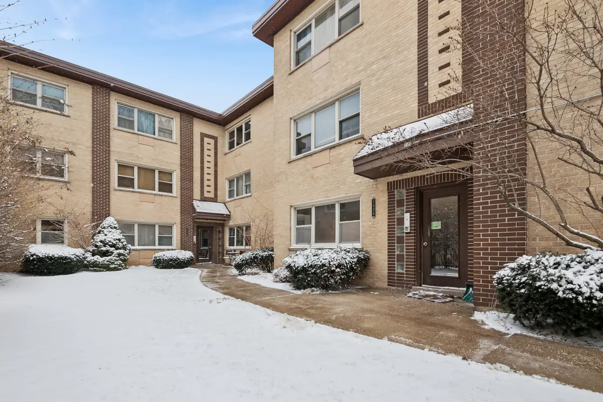 1538 W Chase Avenue #1N, Chicago, IL 60626 - #1