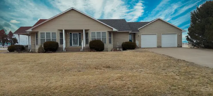 36 Illinois 17 Highway, New Windsor, IL 61465 - #1