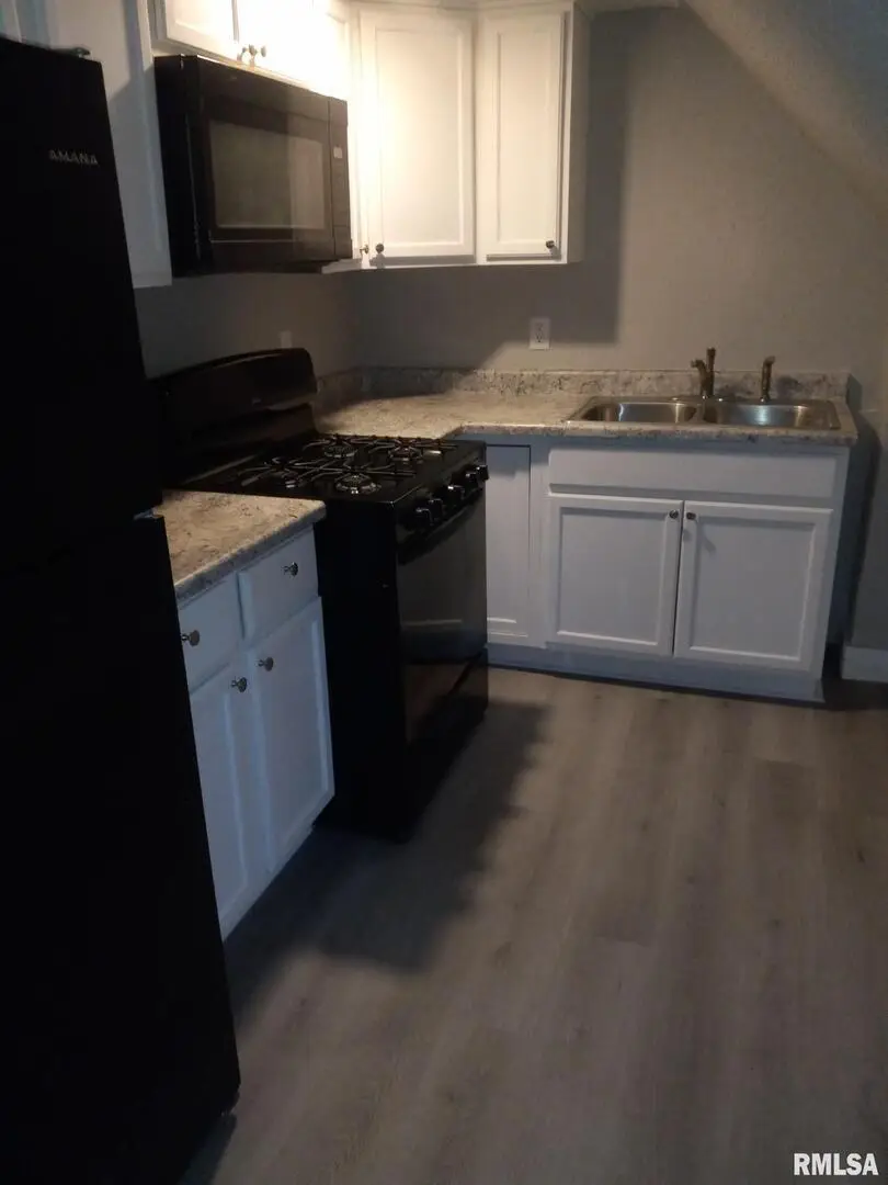 1812 Pershing Avenue, Davenport, IA 52803 - #2