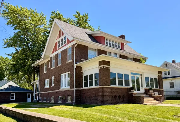 622 N Monroe Street, Clinton, IL 61727
