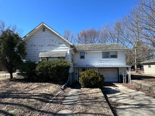 701 Ave L, Sterling, IL 61081