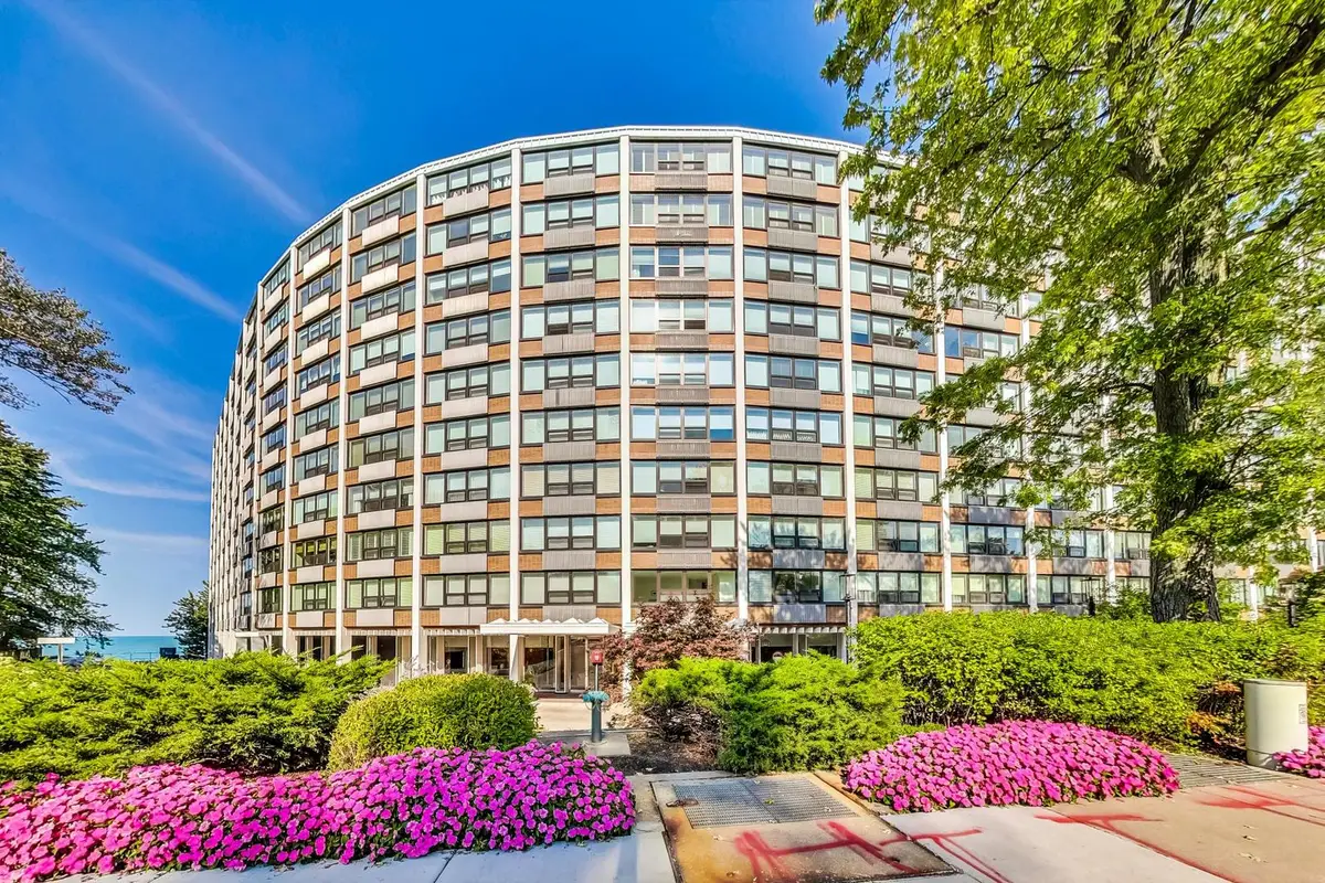 1630 N Sheridan Road #7K, Wilmette, IL 60091 - #1