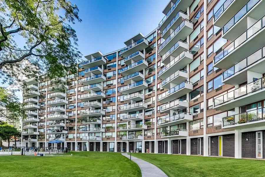 1630 N Sheridan Road #7K, Wilmette, IL 60091 - #2