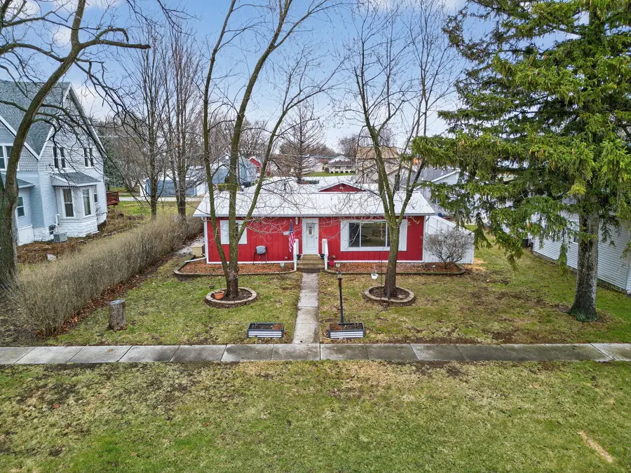 104 N Center Street, Gardner, IL 60424 - #2