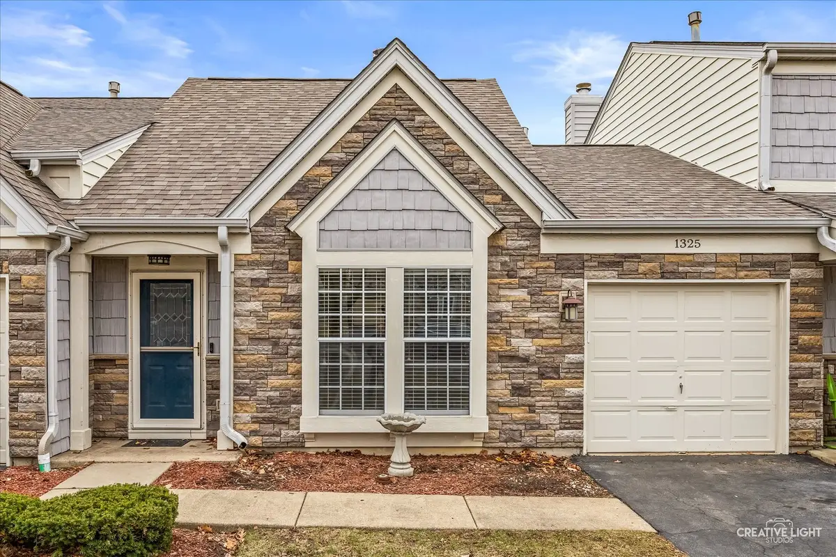 1325 Gloucester Circle, Carol Stream, IL 60188 - #1