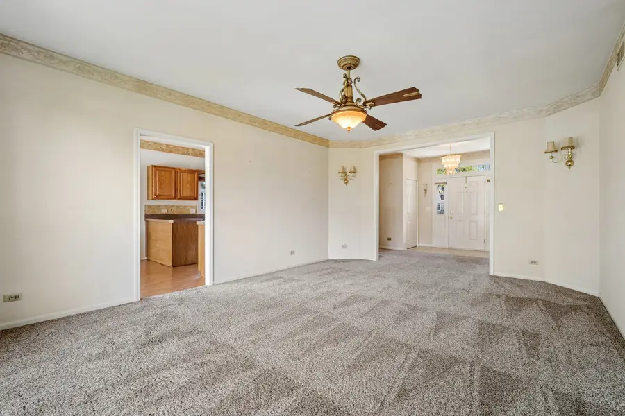 592 Rose Lane, Bartlett, IL 60103 - #3