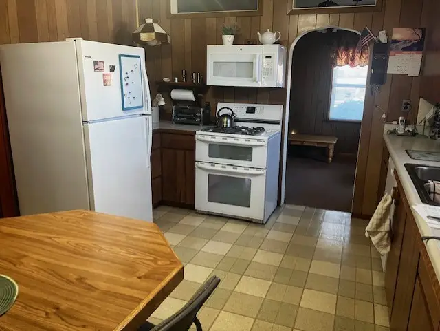 425 E Dakota Street, Spring Valley, IL 61362 - #3