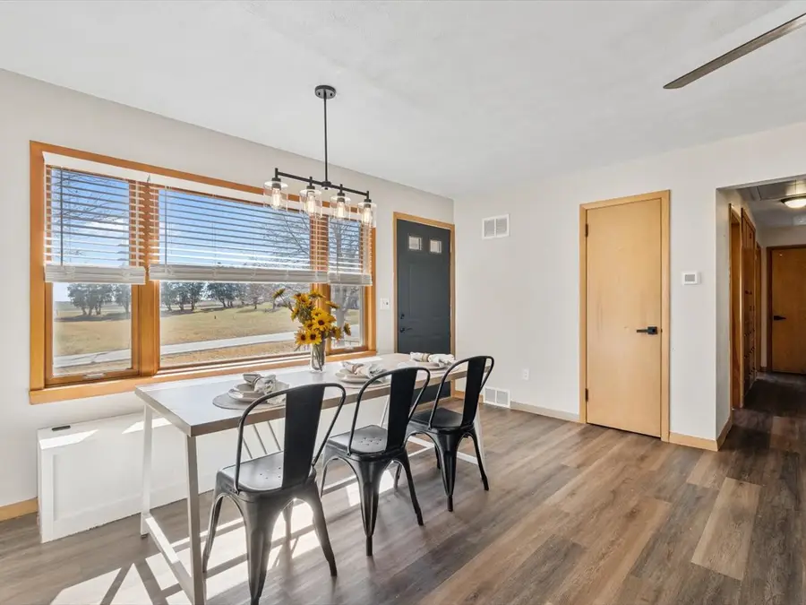 709 W Main Street, Reynolds, IL 61279 - #3