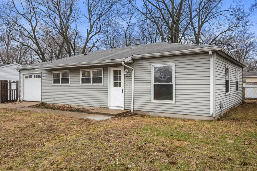 2704 W Kirby Avenue, Champaign, IL 61821 - #2