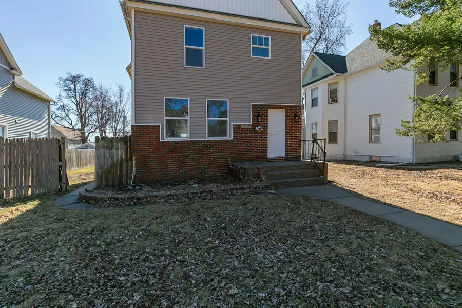 2015 W 5th Street, Davenport, IA 52802 - #3