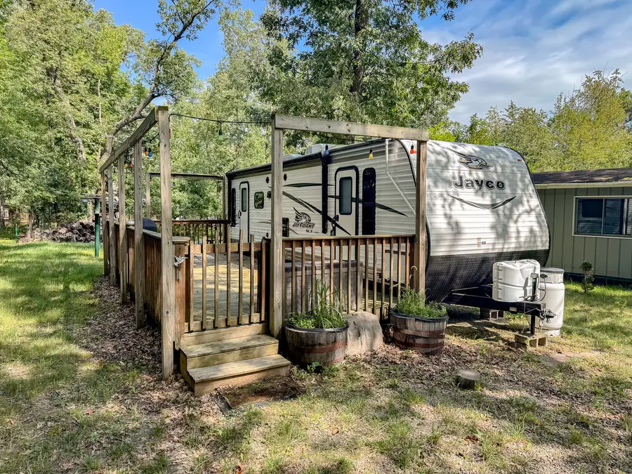 27/96 Woodhaven, Sublette, IL 61367 - #2