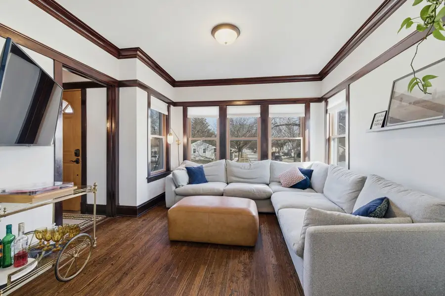 104 N Ardmore Avenue, Villa Park, IL 60181 - #3