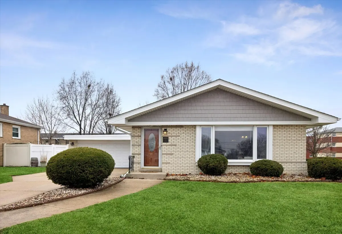 10100 Parke Avenue, Oak Lawn, IL 60453 - #1