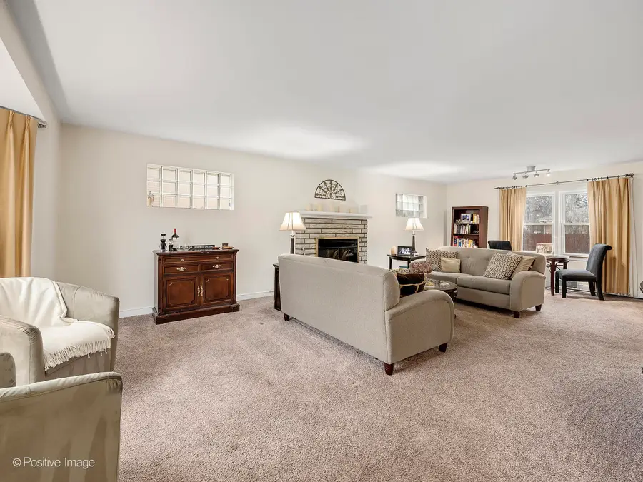 821 N Catherine Avenue, La Grange Park, IL 60526 - #3