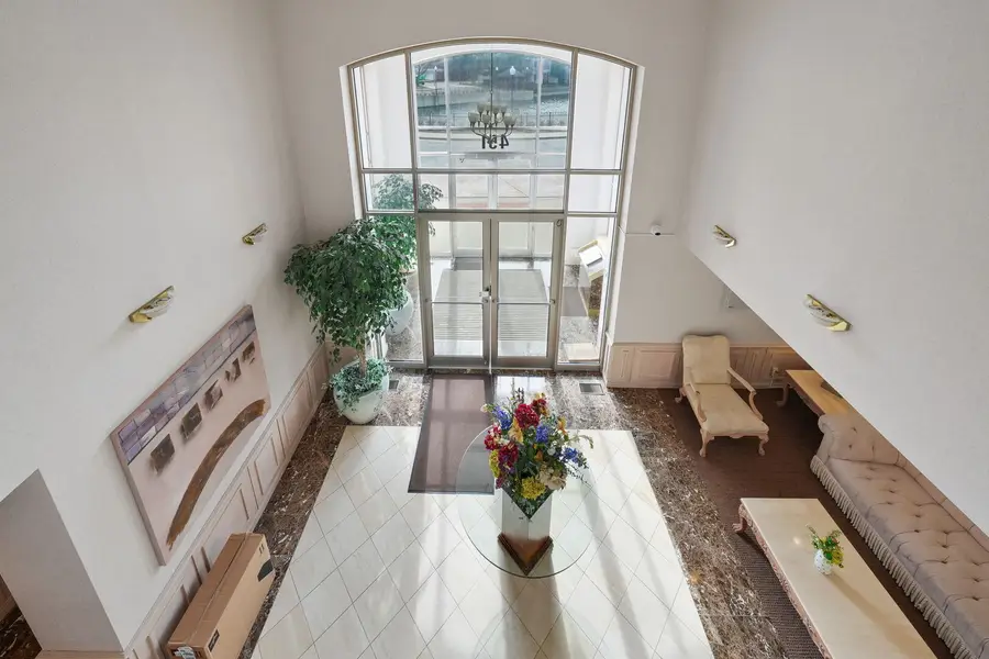 451 Town Place Circle #203, Buffalo Grove, IL 60089 - #3