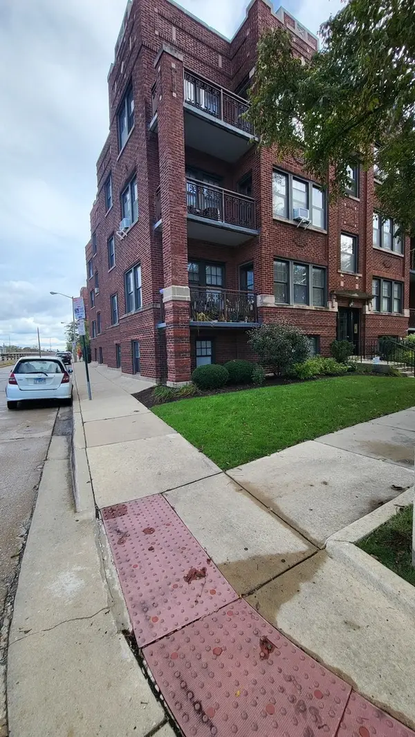 920 Wesley Avenue #1, Oak Park, IL 60304
