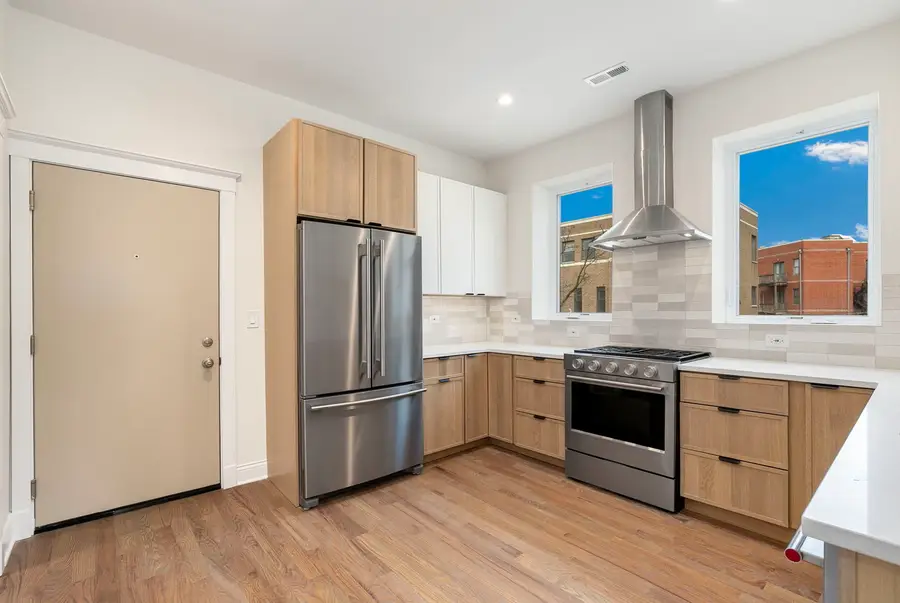 3354 N Whipple Street #2F, Chicago, IL 60618 - #3