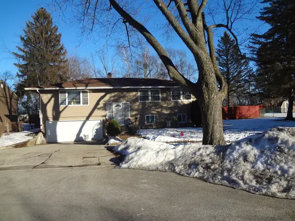 Address Withheld By Seller, Carpentersville, IL 60110