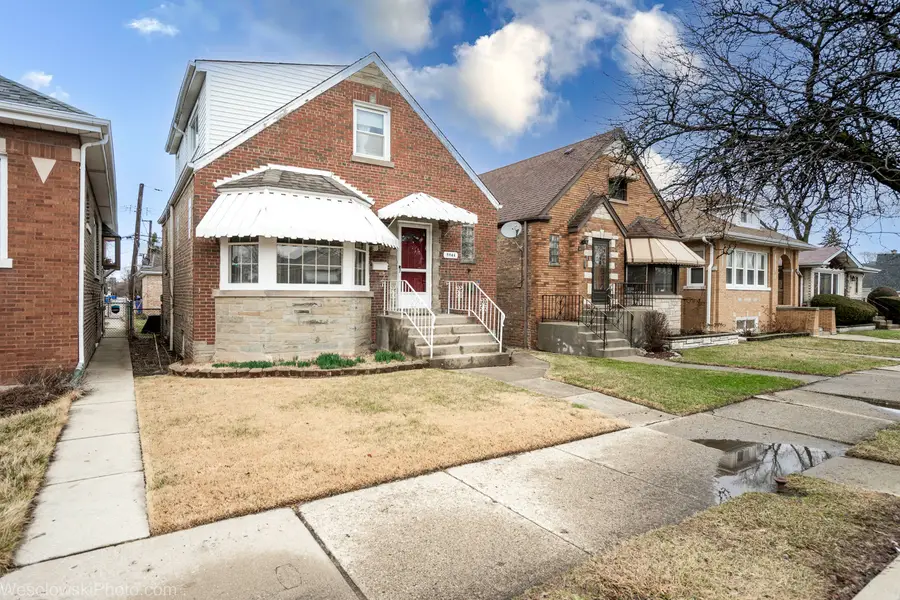 5944 W Foster Avenue, Chicago, IL 60630 - #2