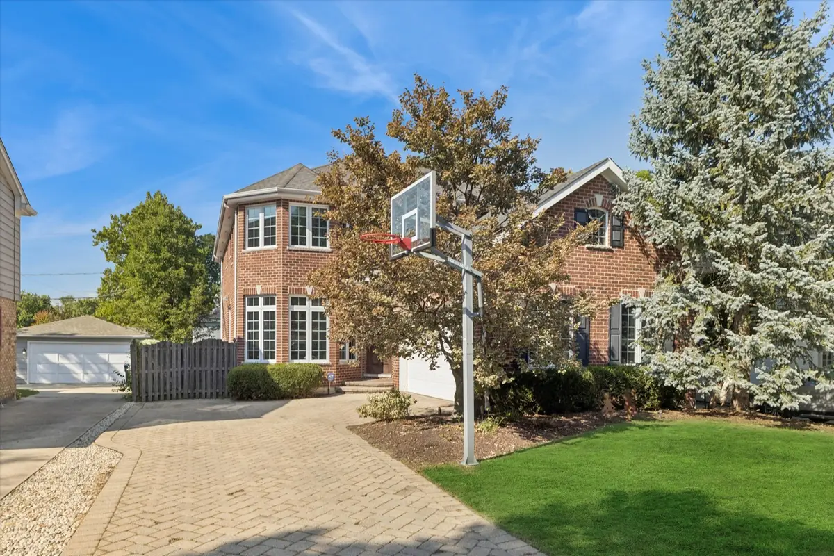 4146 Garden Avenue, Western Springs, IL 60558 - #1