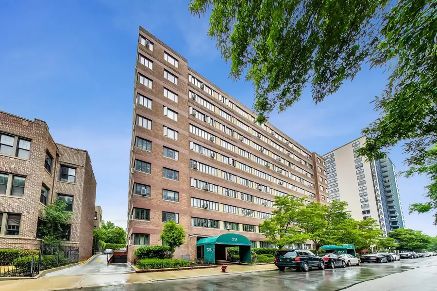 708 W Bittersweet Place #512, Chicago, IL 60613 - #3