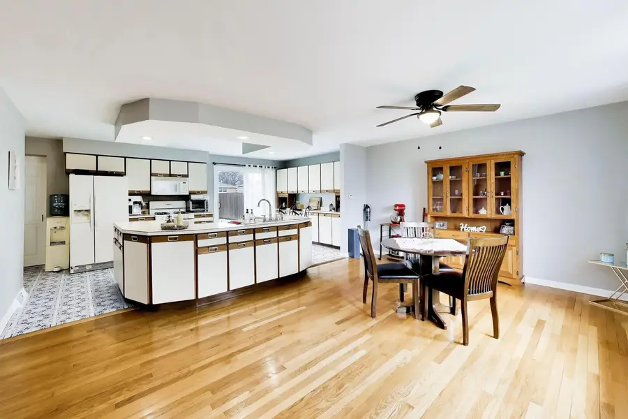 7944 W 82nd Street, Bridgeview, IL 60455 - #3