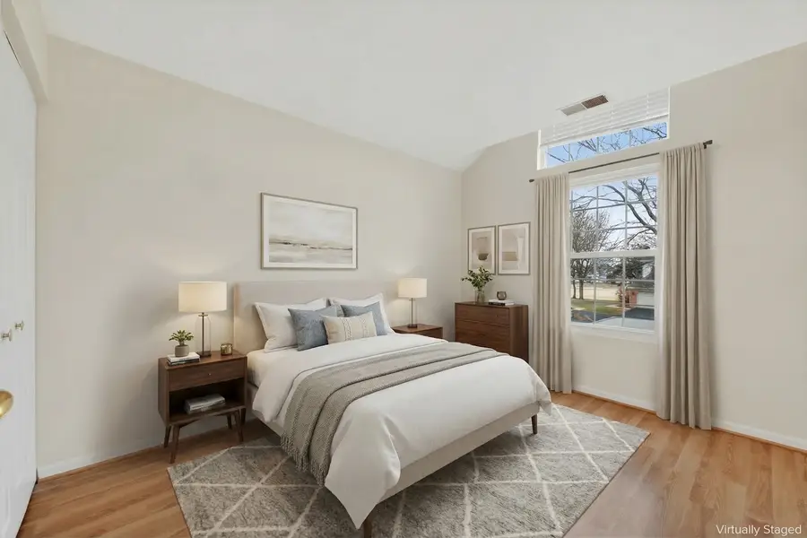 99 Ione Drive #B, South Elgin, IL 60177 - #3