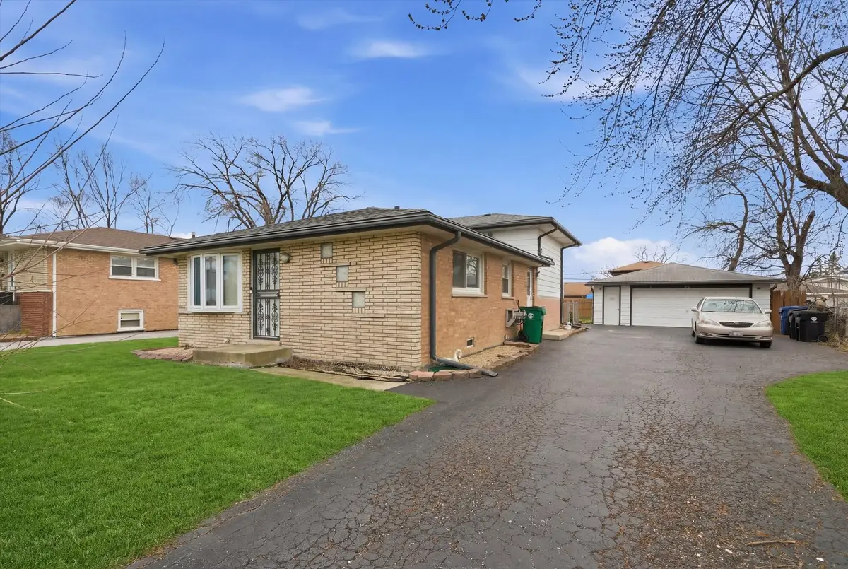 7705 W 80th Place, Bridgeview, IL 60455 - #1