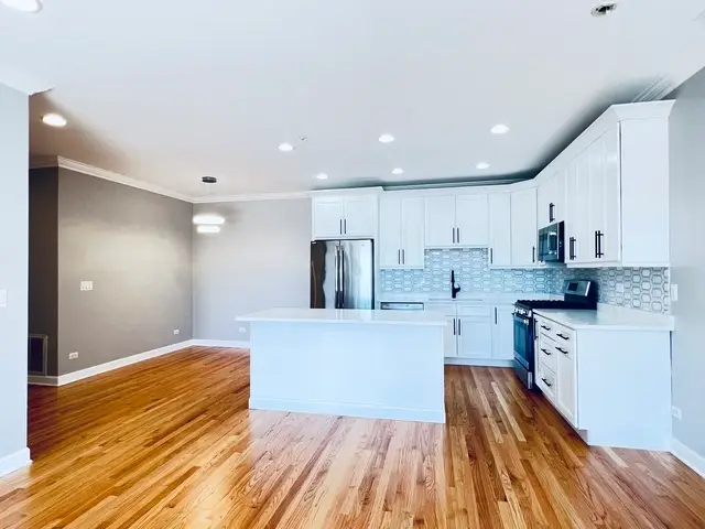 5321 N Lincoln Avenue #2E, Chicago, IL 60625 - #3