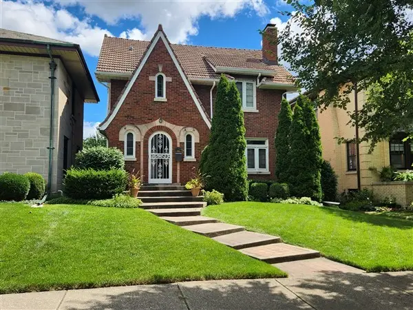 1220 N Euclid Avenue, Oak Park, IL 60302