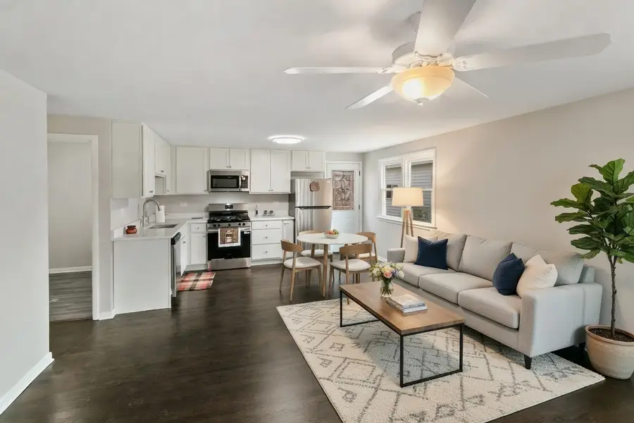 1529 Leslie Avenue, Round Lake Beach, IL 60073 - #3