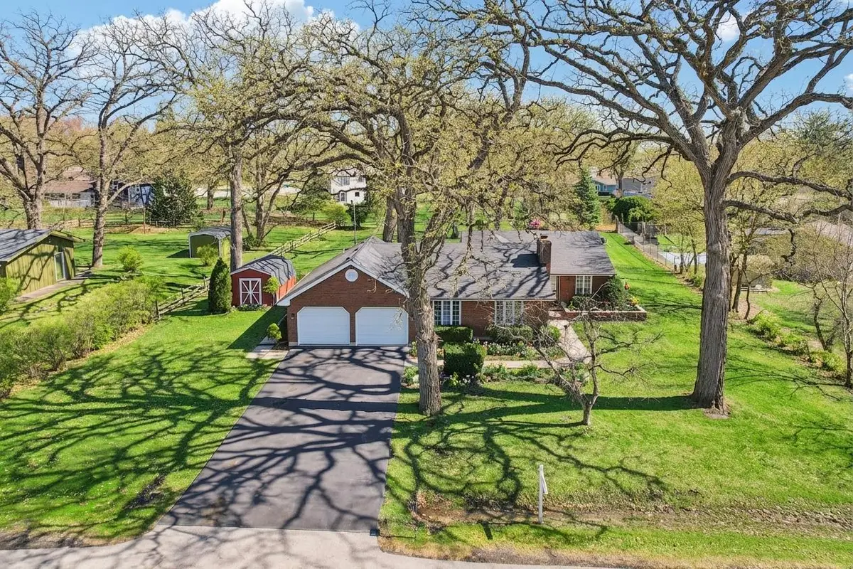 9N827 Beckman Trail, Elgin, IL 60124 - #1