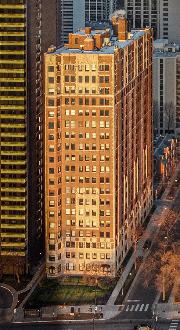 Address Withheld By Seller, Chicago, IL 60610 - #2