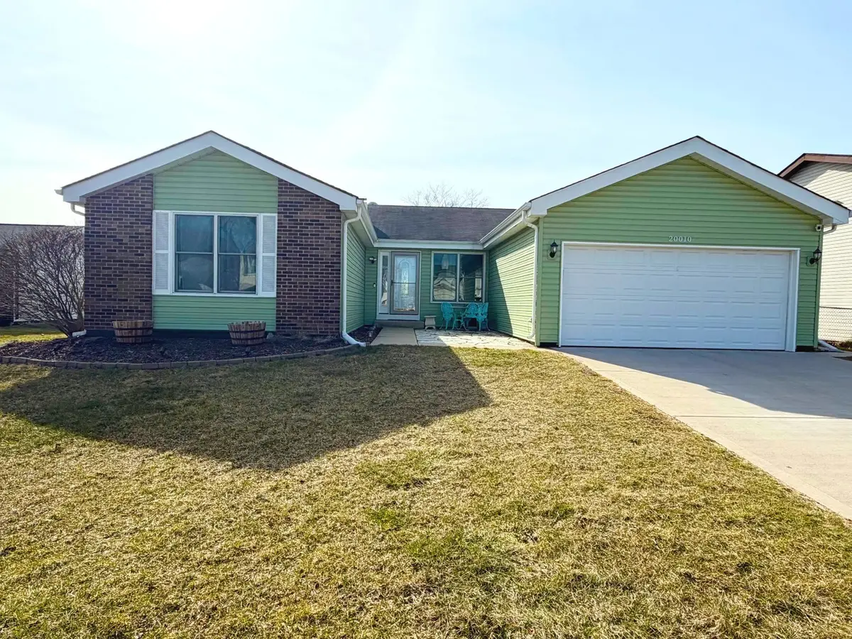 20010 S Pine Hill Road, Frankfort, IL 60423 - #1