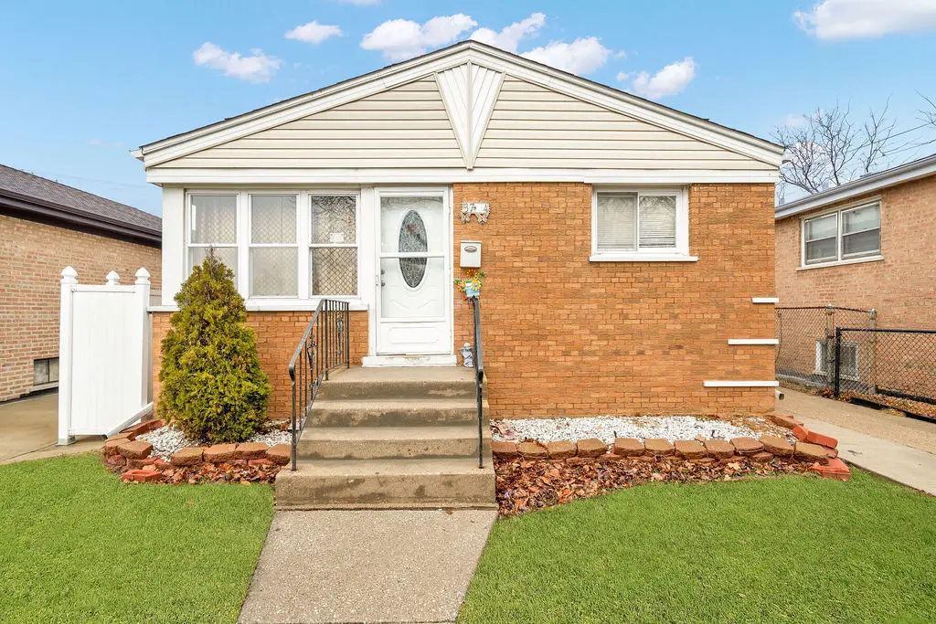 3754 W 76th Street, Chicago, IL 60652 - #1