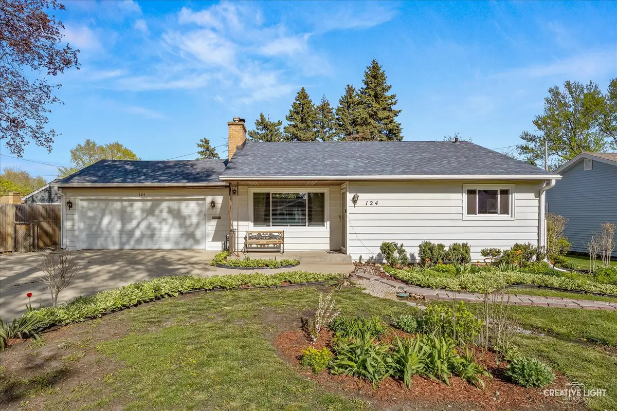 124 S Rosedale Avenue, Aurora, IL 60506 - #1