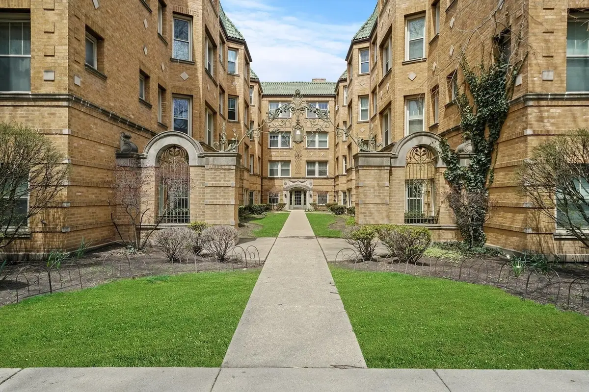 854 Washington Boulevard #1, Oak Park, IL 60302 - #1