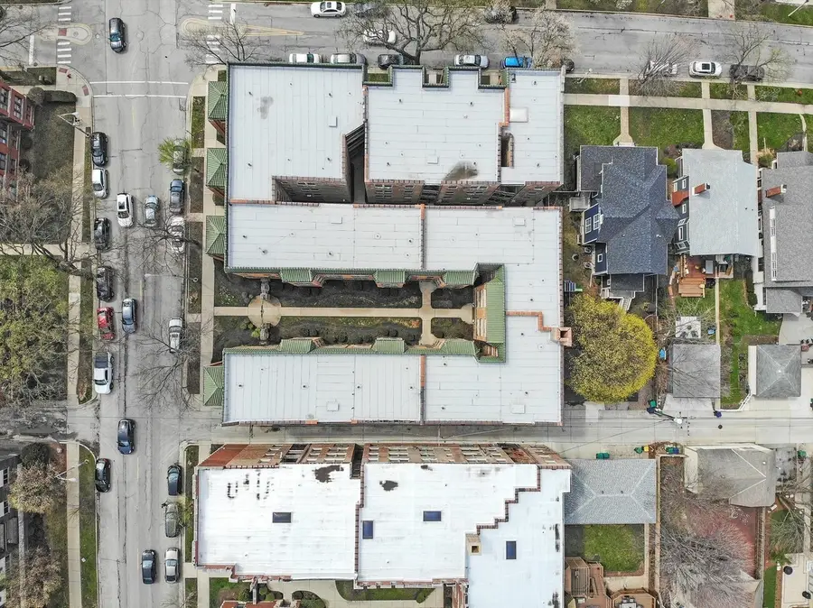 854 Washington Boulevard #1, Oak Park, IL 60302 - #3