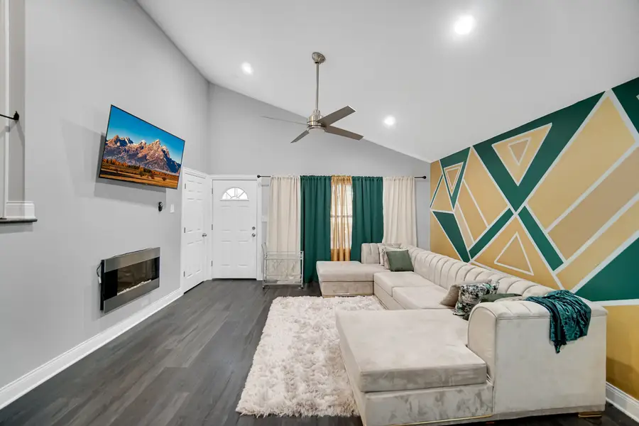 124 Wilson Street, Park Forest, IL 60466 - #3